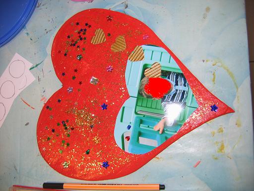 bricolage fête des mères coeur toute petite section maternelle